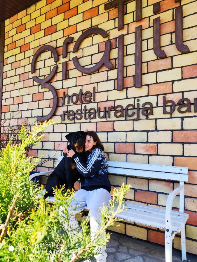 Hotel Graffit Свебодзин Экстерьер фото